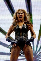Beyonce Superbowl Yell Meme Template